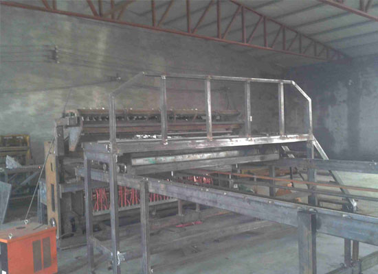 如何做好排焊機(jī)的呵護(hù)工作